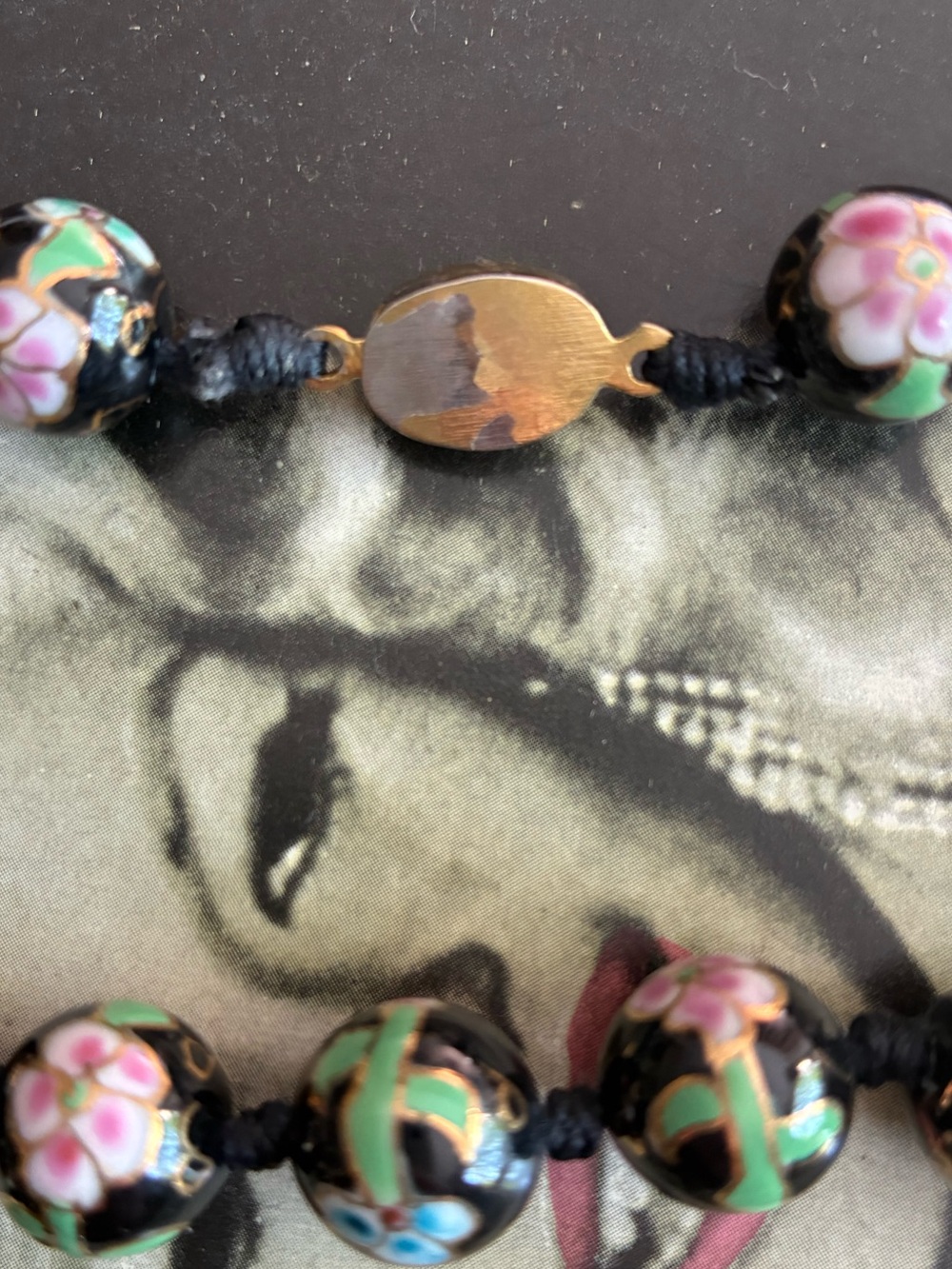 Vintage 1940’s Cloisonné Floral Bead Necklace in Black with Pink & Green Accents - Picture 3 of 9